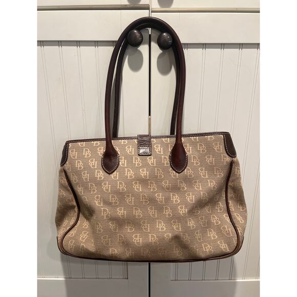 Dooney & Burke Women’s Signature Satchel Canvas & Leather Tote Bag Double Handle - Picture 2 of 8